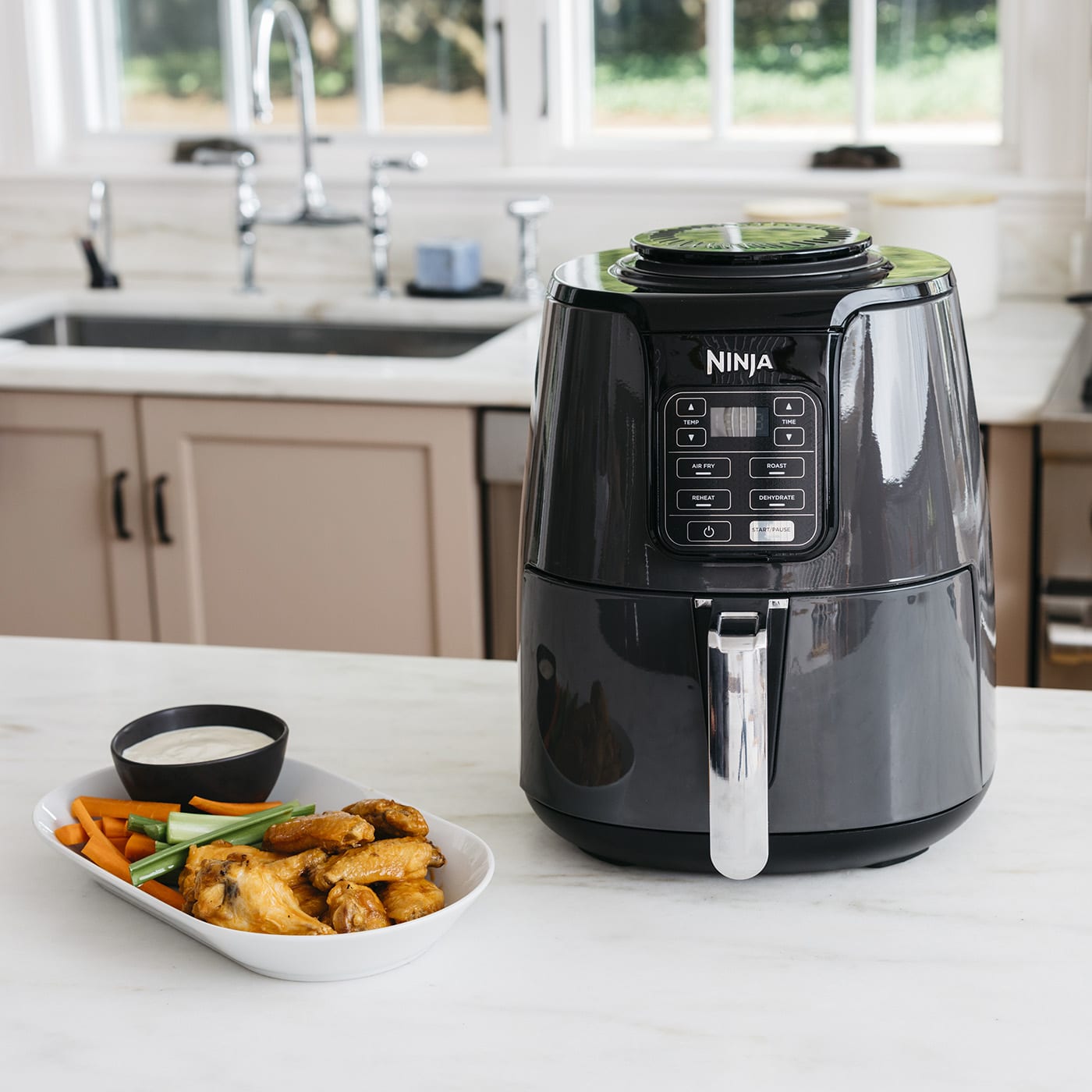 Ninja-Air-Fryer-AF100UK-wings-SQ_upknie.jpg (1400×1400)